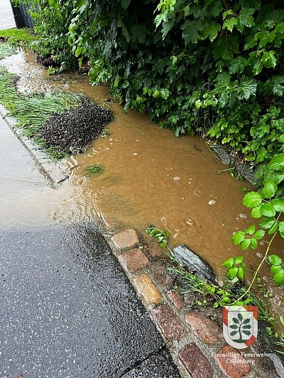 Straße überflutet