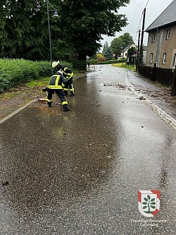 Geröll auf Straße