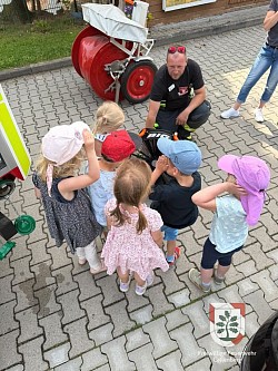 Kinder